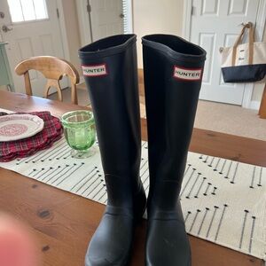 Hunter Black Women's Boots